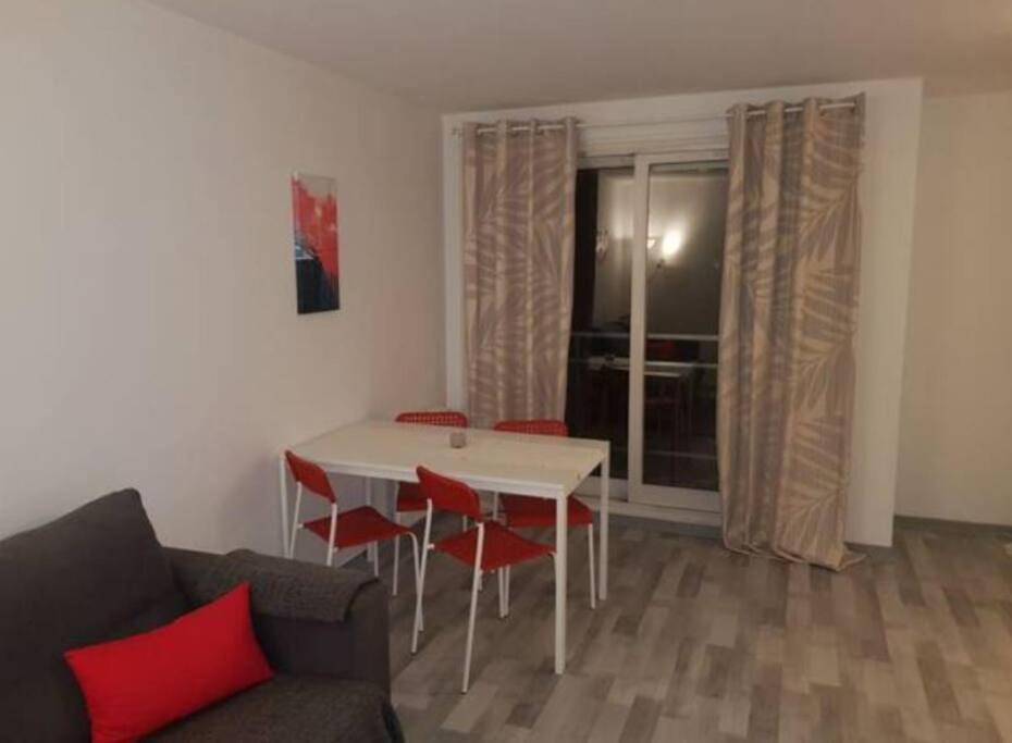 Apartmán Le Rouennais Et Son Parking Prive Exteriér fotografie
