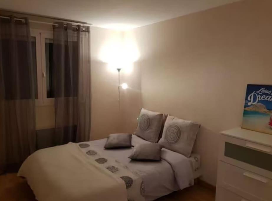 Apartmán Le Rouennais Et Son Parking Prive Exteriér fotografie